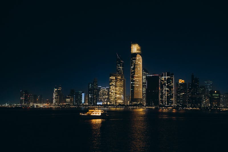 Waterfront Community on Abu Dhabi Island Sells Out Quickly, Raising Billions
