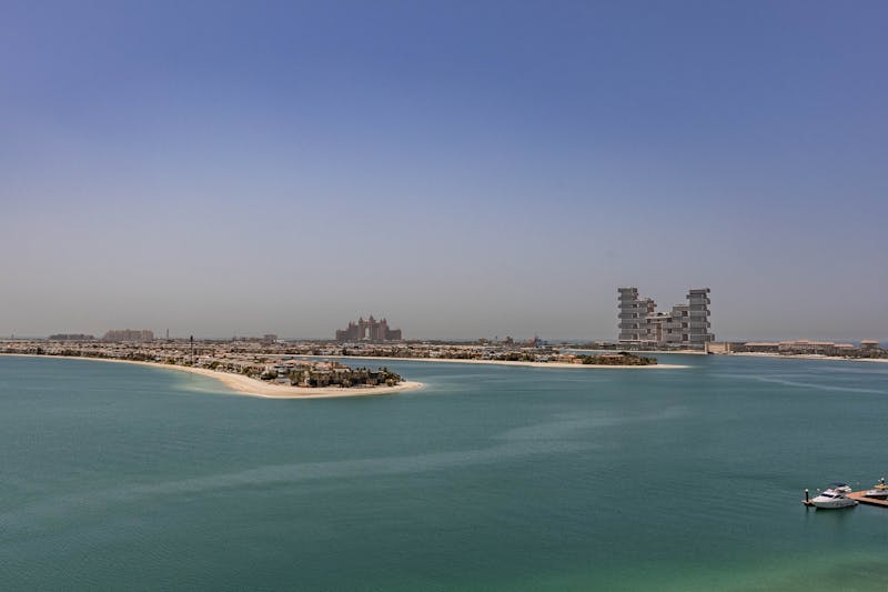 Luxury Residences and Hotel Planned for Dubai Islands
